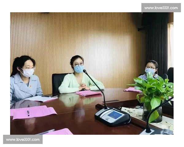 聚焦青春选秀舞台揭秘逐梦之路的激情与挑战故事篇章在闪耀光芒中