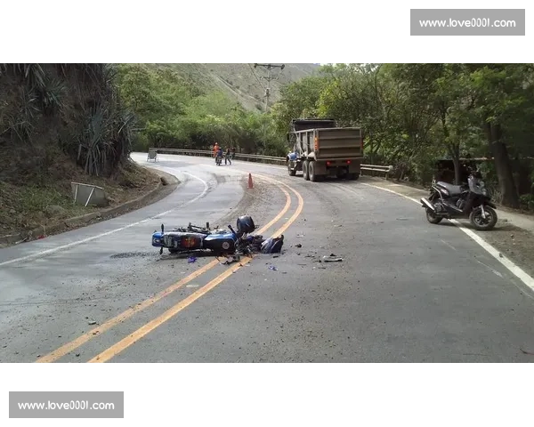 摩托车赛事突发事故引发安全反思与赛道管理全面升级制度改革迫在眉睫