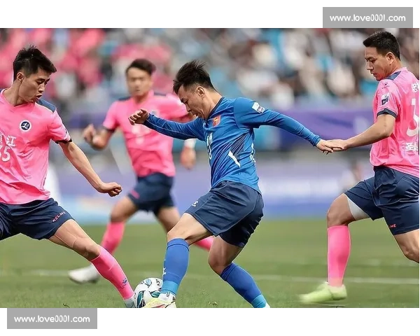 激情对决燃爆全场的七人制足球比赛精彩瞬间集锦视频回顾与战术亮点解析